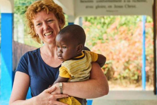 Gynaecoloog Hoop Kliniek Guinee.png