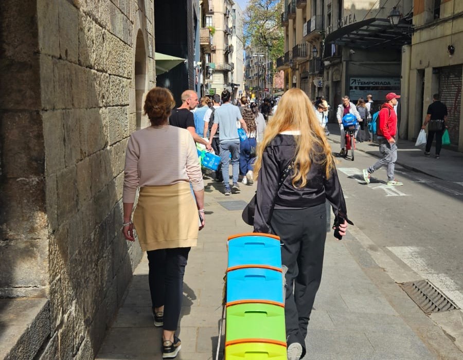 Barcelona 2025 daklozenoutreach (1).jpg