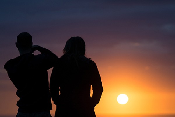 Zendelingen-Tom-en-Gera-Brouwer-silhouette AANPASSEN.jpg