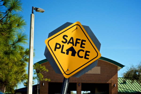 Echtpaar Safe house.png